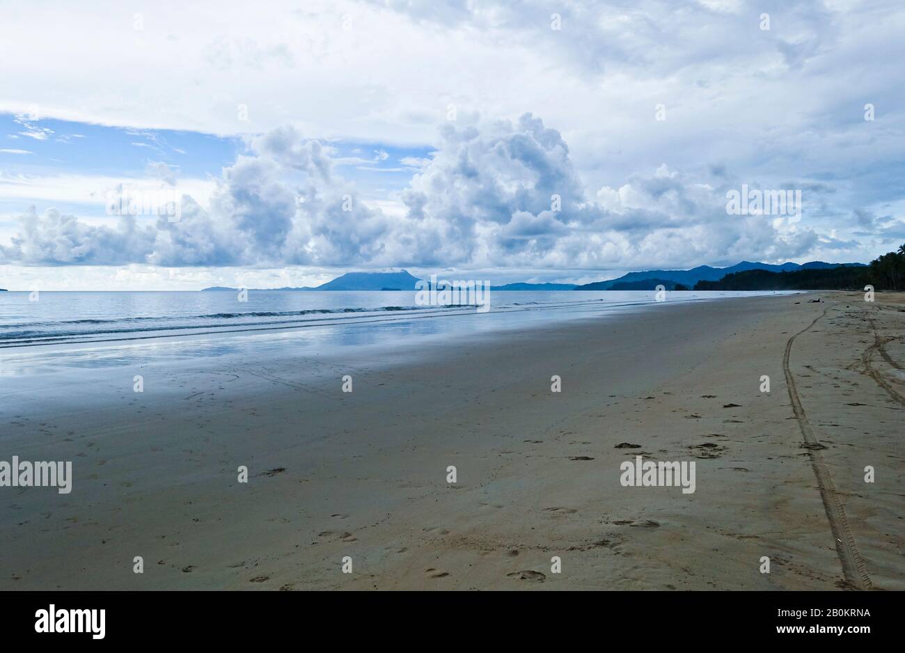 L'île de San Vicente est une ville de villégiature émergente de Palawan. Les touristes visitent les zones encore sous-développées pour les plages et la vie marine. Banque D'Images