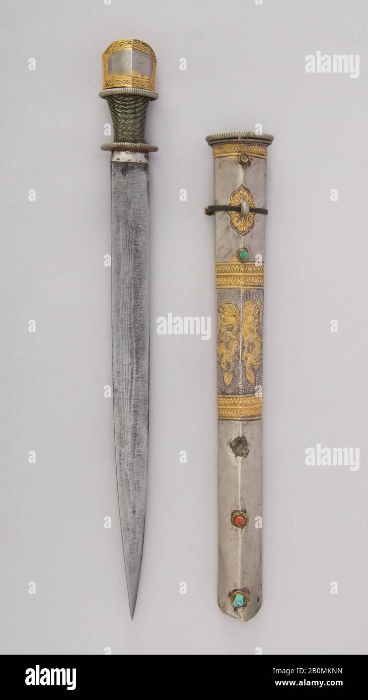 Dagger avec Sheath, bhoutanais ou sikkimese, XIXe siècle, bhoutanais ou sikkimese, acier, fil d'argent, argent, or, corail, turquoise, gemstone, L. avec gaine 15 9/16 po. (39,5 cm) ; L. sans gaine 15 1/8 po. (38,4 cm) ; L. de la lame 12 po. (30,5 cm) ; avec 1 9/16 po. (4 cm) ; D. 1 3/16 po. (3 cm) ; Poids 8,8 oz. (249,5 g) ; Poids De la gaine 4,5 oz. (127,6 g), Taggers Banque D'Images