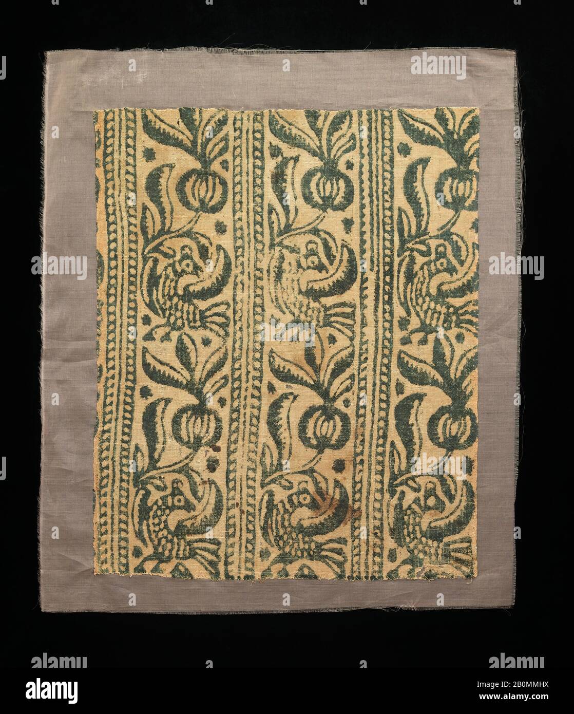 Fragment de textile, russe, 1600–1799, russe, lin, 18 x 14 1/2 po. (45,7 x 36,8 cm), textiles imprimés Banque D'Images