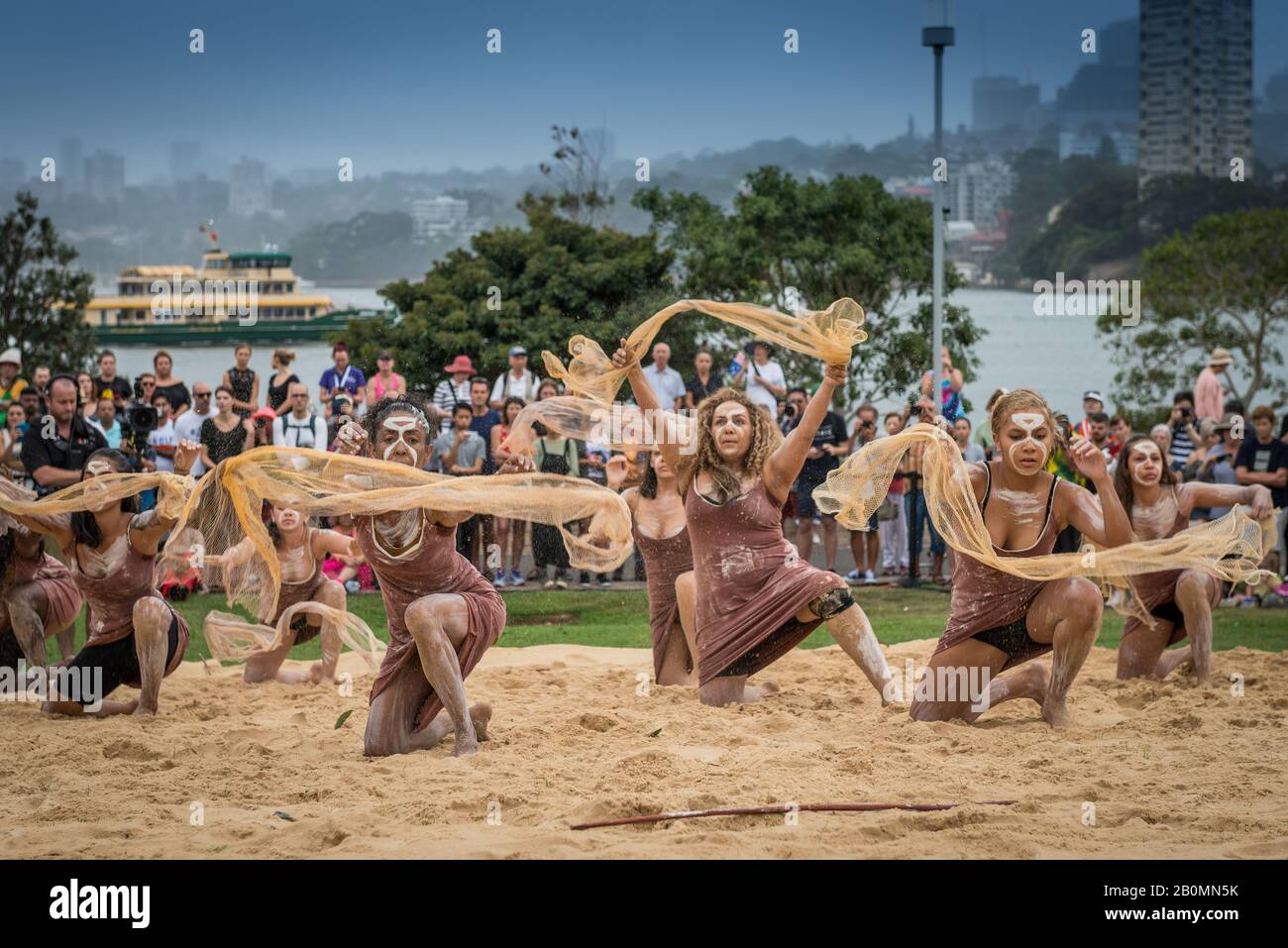 Sydney, Nouvelle-Galles du Sud, Australie, 26 janvier 2018 : les Australiens célèbrent la plus ancienne culture vivante au monde à Walumil Pelouses, réserve de Barangaroo, Sydney. Banque D'Images