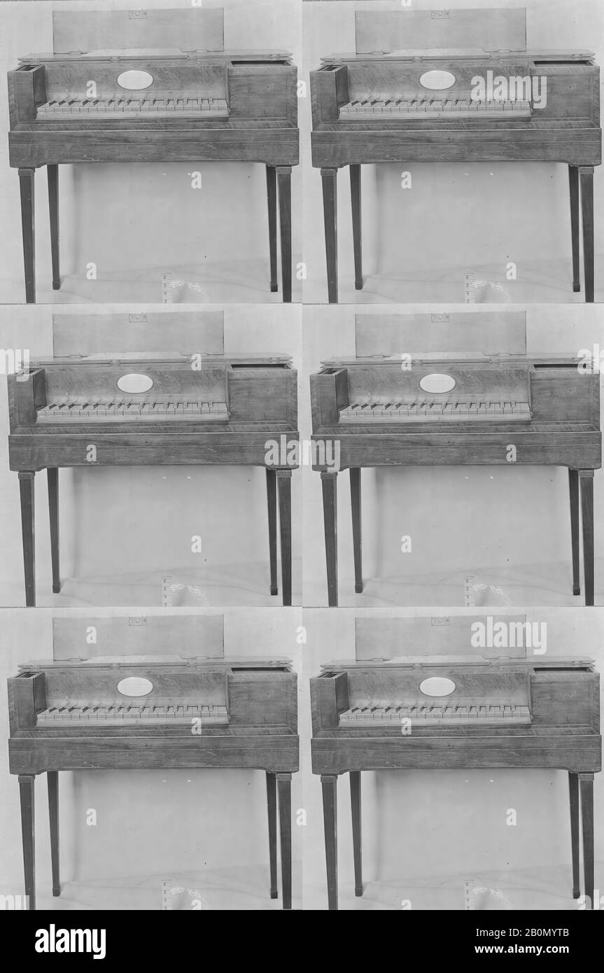 Longman & Broderip, Piano Carré (Modèle Portable), Britannique, Longman & Broderip, Ca. 1790, Londres, Royaume-Uni, Grande-Bretagne, boîtier en placage acajou, naturals ivoire, effets connexes d'ébène, longueur du boîtier (perpendiculaire au clavier): 40,8 cm, largeur (parallèle au clavier): 75,5 cm, profondeur du boîtier sans couvercle: 16,3 cm, hauteur totale: 80,3 cm, étendue 3 octave: 48,2 cm, longueur La plus Longue: 63,7 cm, Longueur La plus Courte: 10,4 cm, longueur: 29,3 cm, piano à ras de corde-Zither Banque D'Images