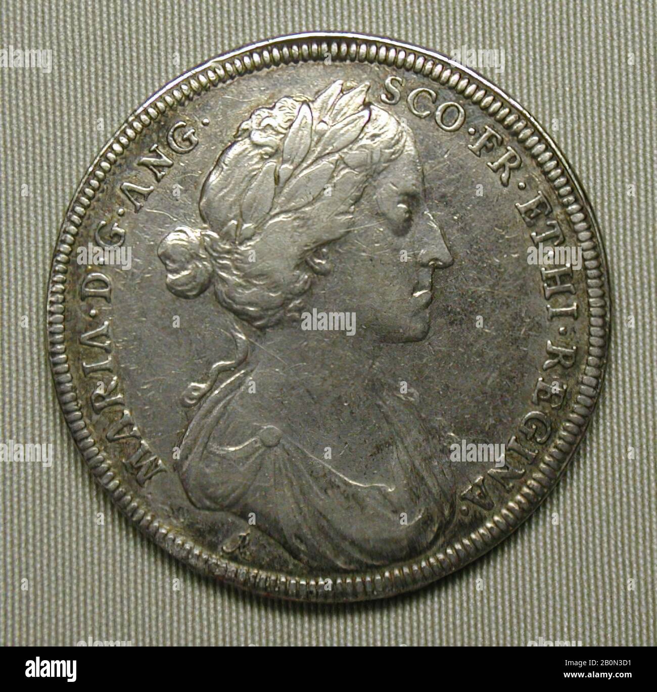 Médaillée: John Roettier, Mary De Modène, Britannique, Médaillée: John Roettier (Flamand, Anvers 1631–1703 Londres, Angleterre Active 1670–98), 1685, Britannique, Argent, Diamètre: 54 Mm, Médailles Et Plaquettes Banque D'Images