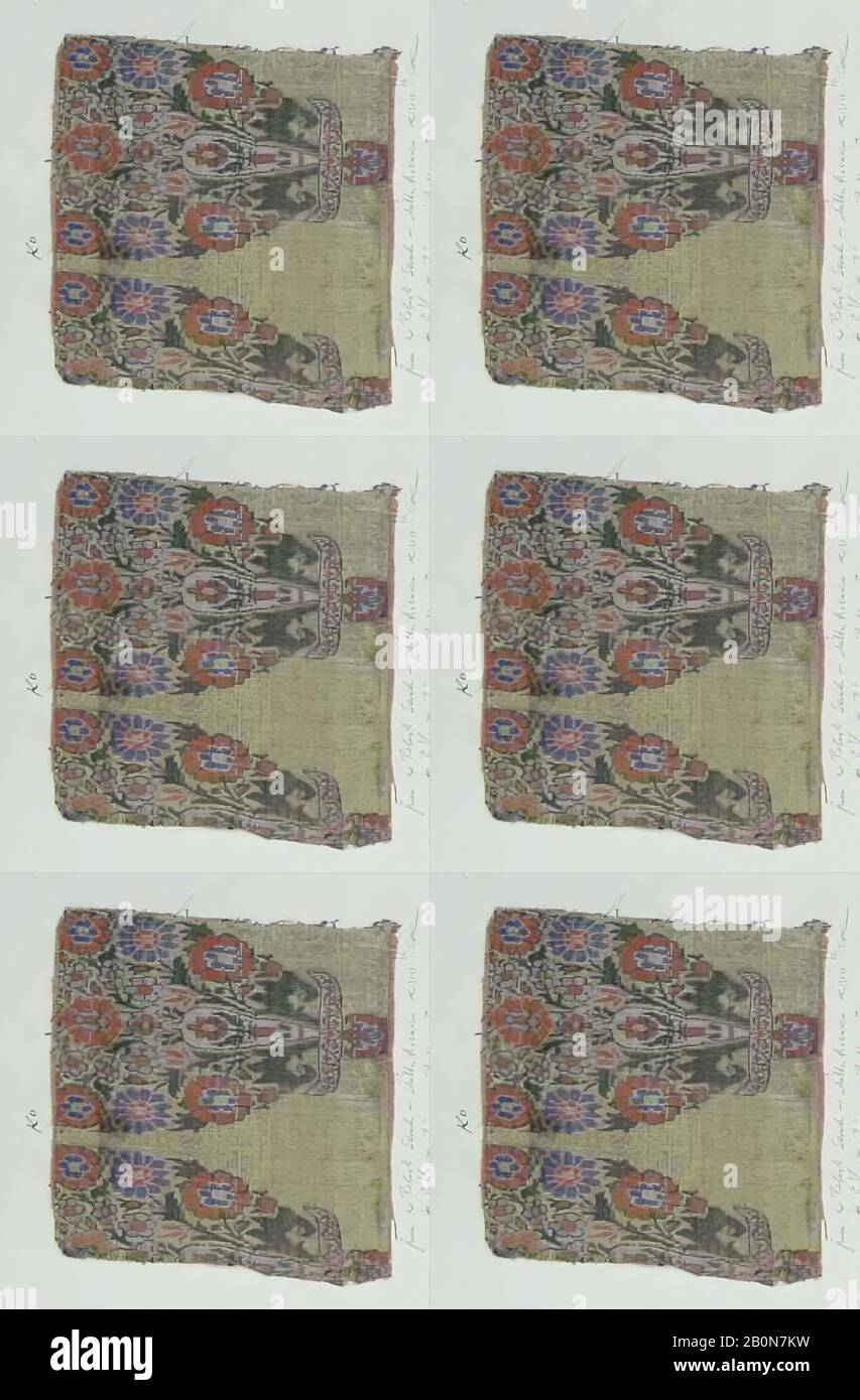 Fragment, fin du XVIIe siècle, Fabriqué en Iran, soie, 6 3/4 x 7 po. (17,1 x 17,8 cm), textiles Banque D'Images