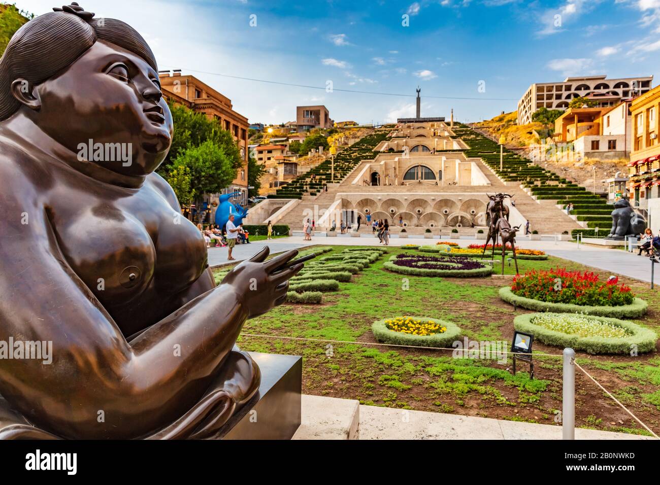 Yerevan , Arménie - 16 août 2019 : monument complexe cascade Vue d'Erevan, capitale de l'Arménie Banque D'Images