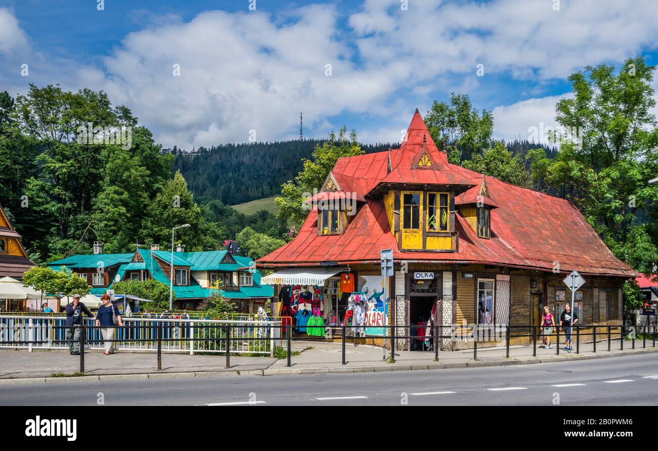 Boutique boutique boutique dans la station de montagne Tatra de Zakopane dans l'architecture en bois d'un type Podhale ou Zakopane, Zakopane, Lesser Pologne, Pol Banque D'Images