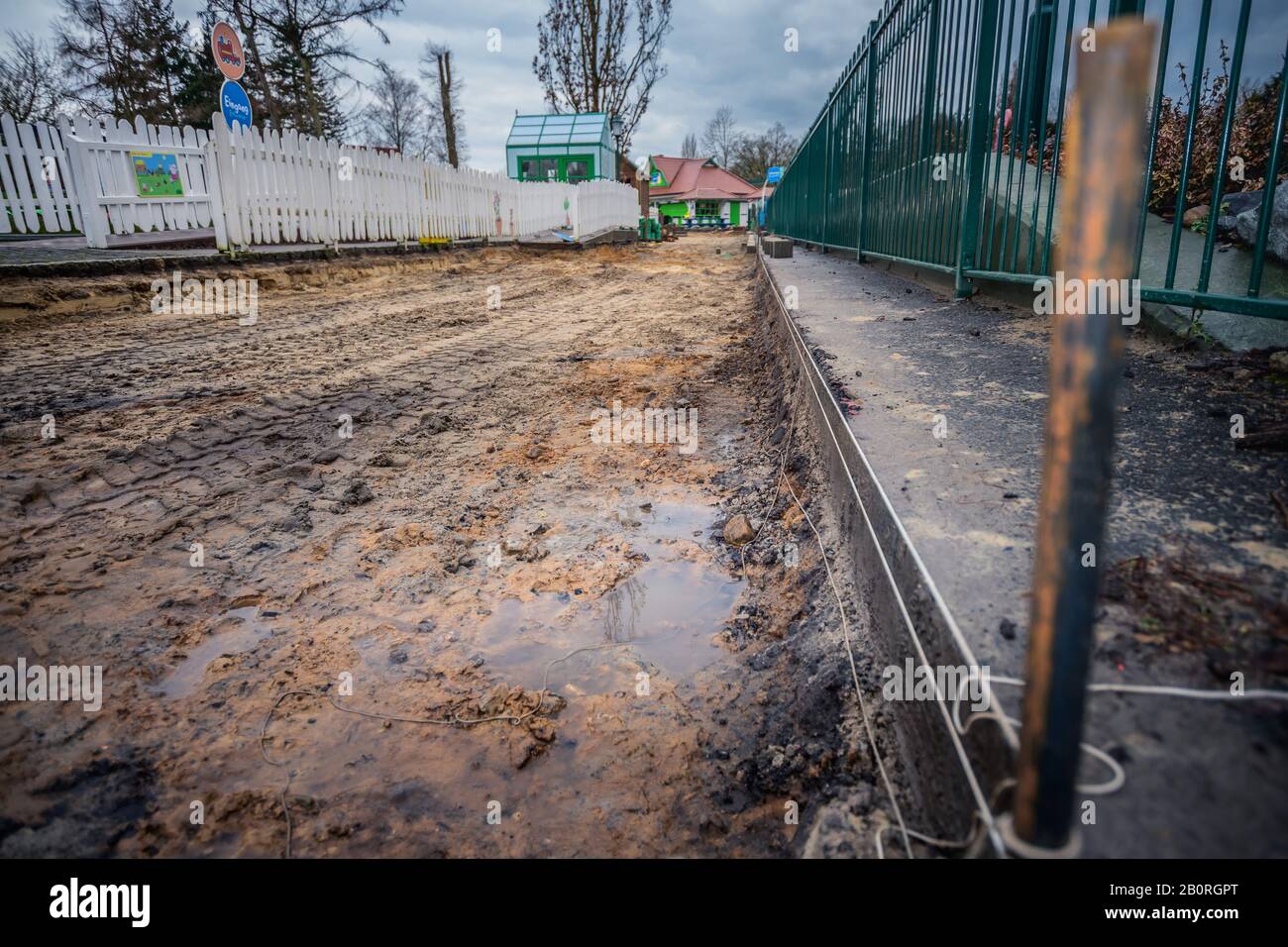 Soltau, Allemagne. 20 février 2020. Les préparatifs de la nouvelle saison sont en plein essor au Heide Park Resort. Le parc sera dégagé des restes d'hiver et les montagnes russes seront maintenues afin qu'il puisse recommencer au début de la saison. Pour tous les méduses d'adrénaline Colossos, Kraken and Co. Attendent. Crédit: Nico Schimmelpfennig/dpa-Zentralbild/ZB/dpa/Alay Live News Banque D'Images