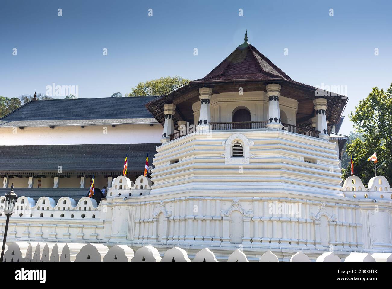 Kandy, Sri Lanka: 03/19/2019: Sanctuaire bouddhiste Sri Dalada Maligawa abritant une relique de Budda. Banque D'Images
