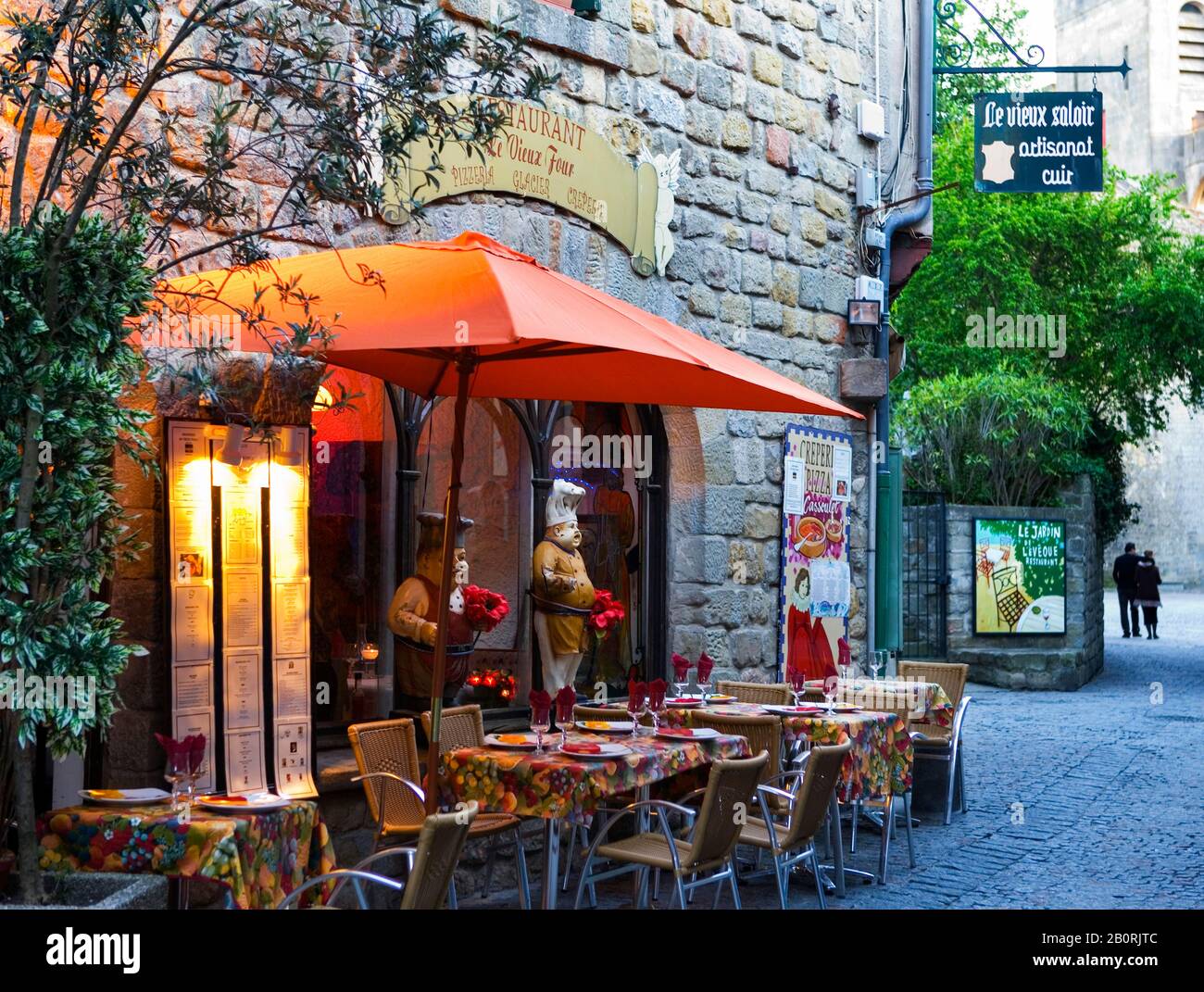 Patrimoine mondial de l'UNESCO, cité fortifiée médiévale, Restaurant dans la vieille ville, Carcassonne, Département Aude, Languedoc-Rouillon, France Banque D'Images