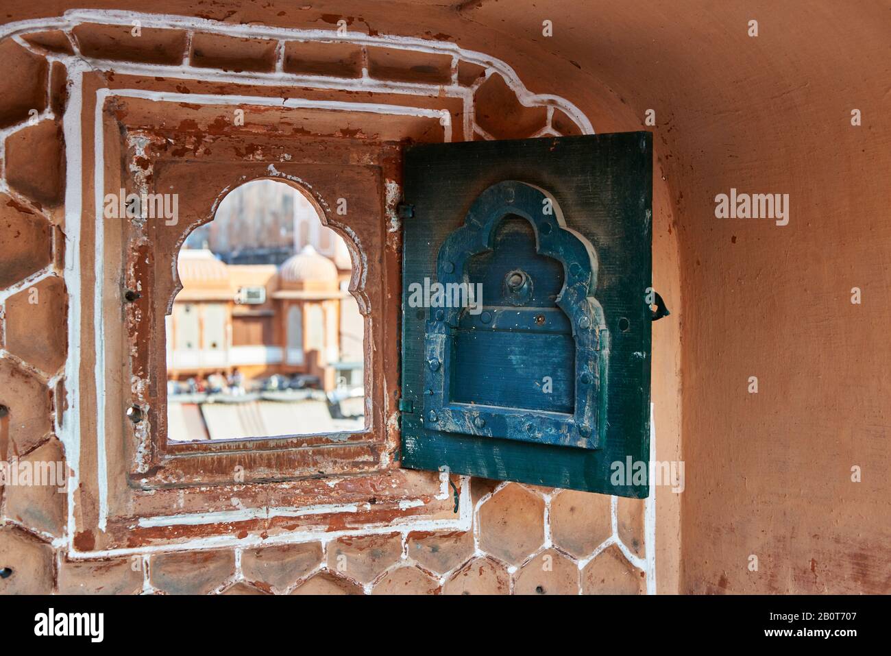 Petite fenêtre du Palais des vents, Hawa Mahal, Jaipur, Rajasthan, Inde| Banque D'Images
