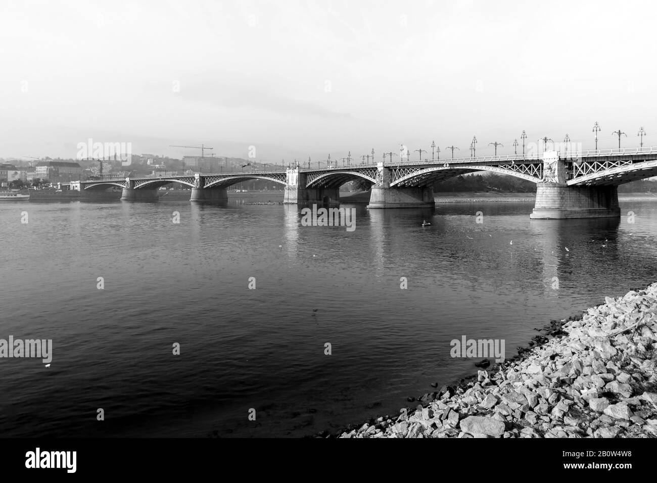 Pont Margaret à Budapest, reliant Buda et Pest à travers le Danube Banque D'Images