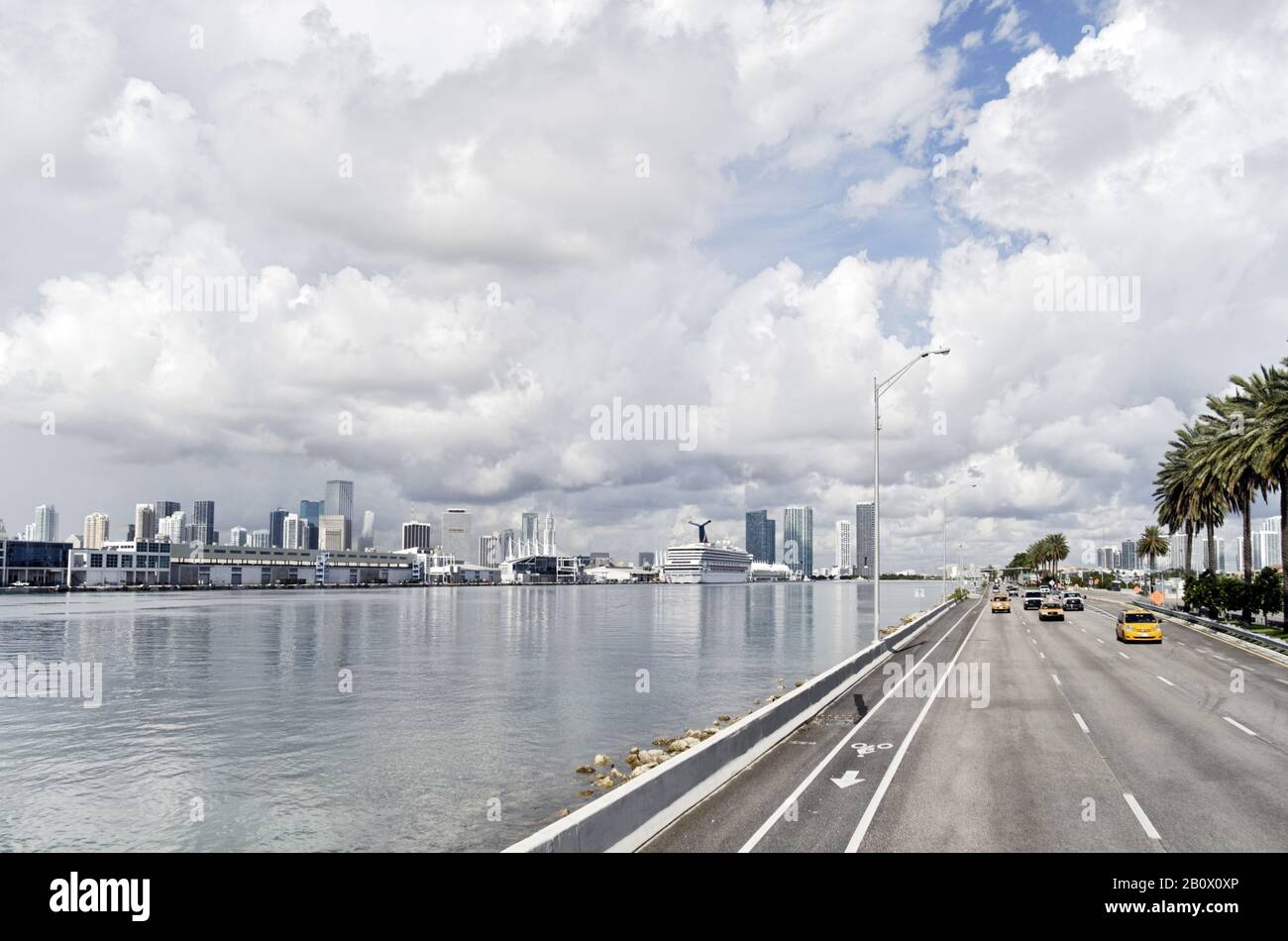 Skyline Miami Downtown Et Bayfront Park, Centre-Ville De Miami, Floride, États-Unis, Banque D'Images