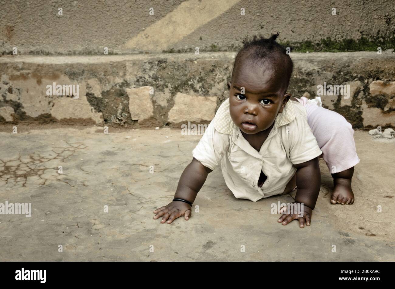 Bébé, Enfant De Rue, Kampala, Ouganda, Afrique De L'Est, Afrique, Banque D'Images