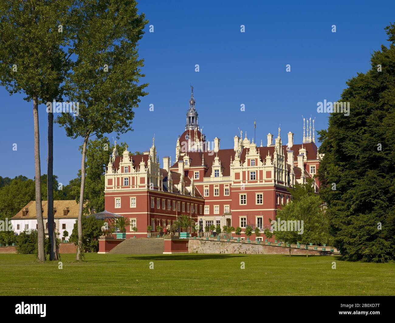 Nouveau château dans le parc de Pücklerpark Bad Muskau, Haute-Lusace, Saxe, Allemagne, Banque D'Images