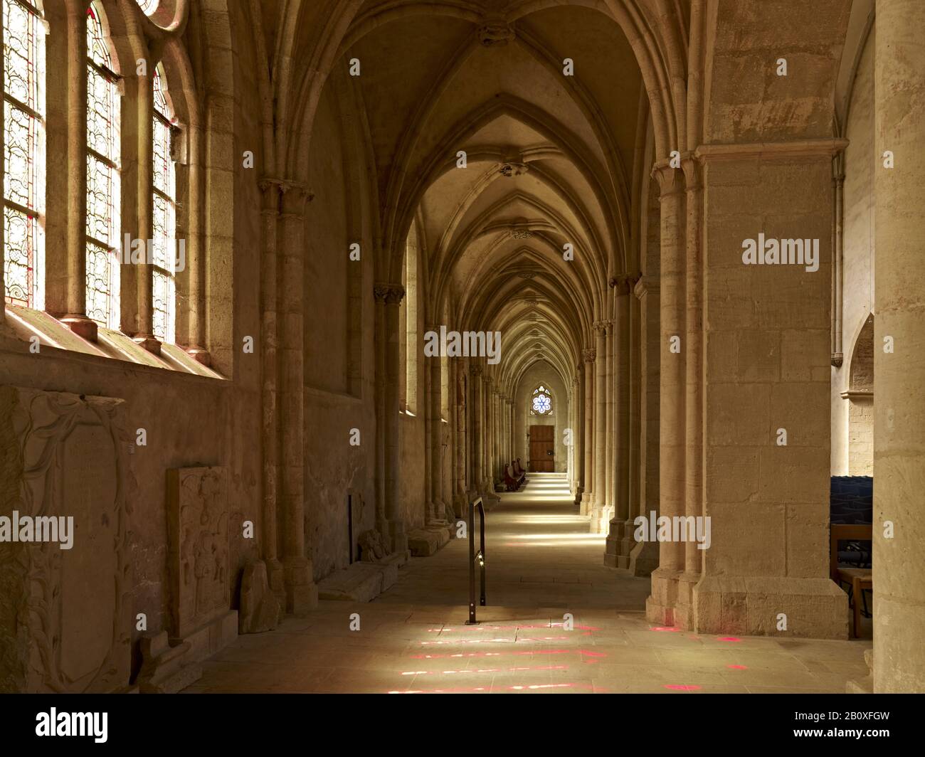 Allée de l'église du monastère, monastère de Schulpforte, près de Naumburg, Saxe-Anhalt, Allemagne, Banque D'Images