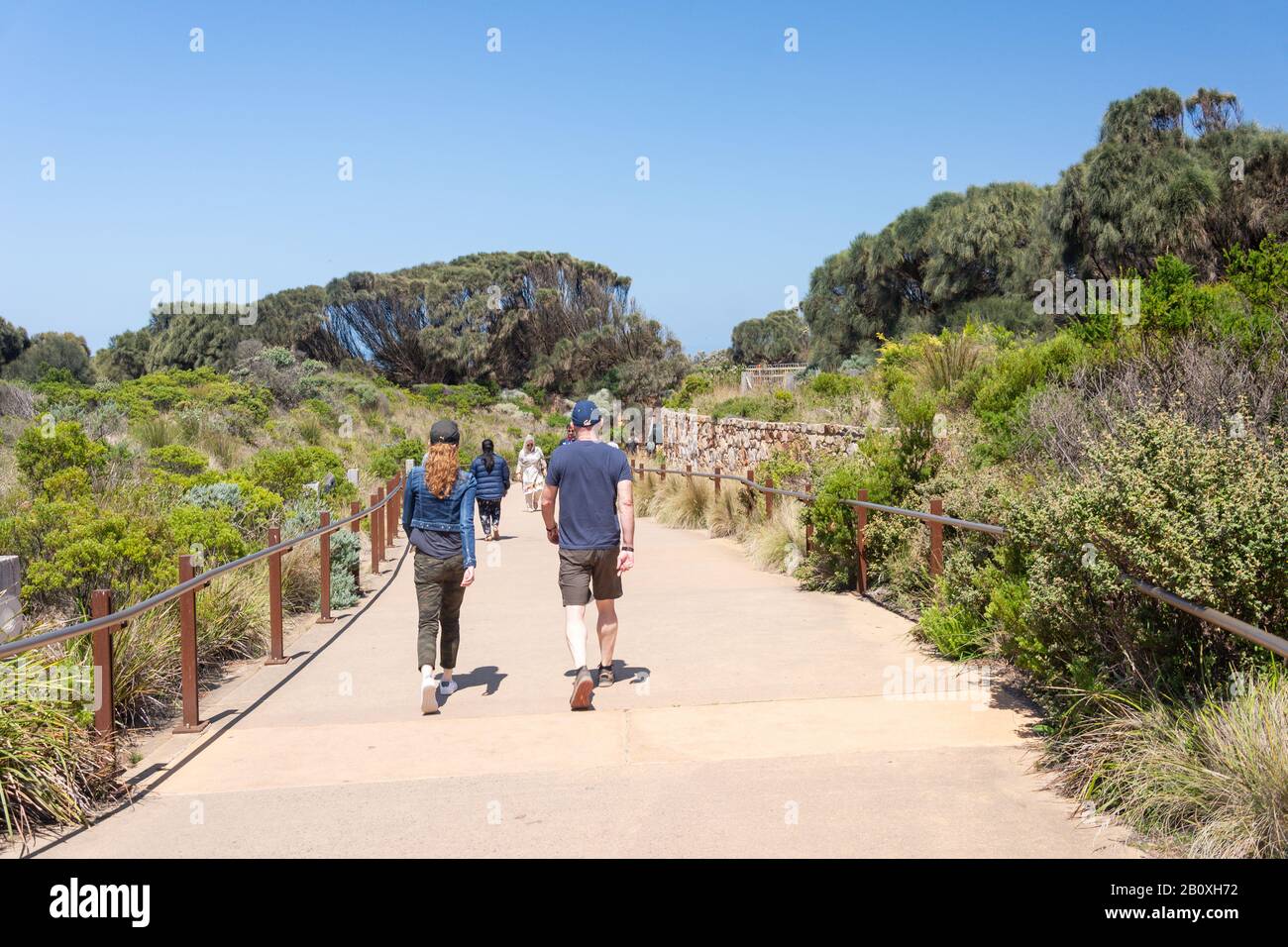 Passerelle Pour Observer Le Visitor Center, Les Douze Apôtres, Le Parc National De Port Campbell, Le Western District, Victoria, Australie Banque D'Images