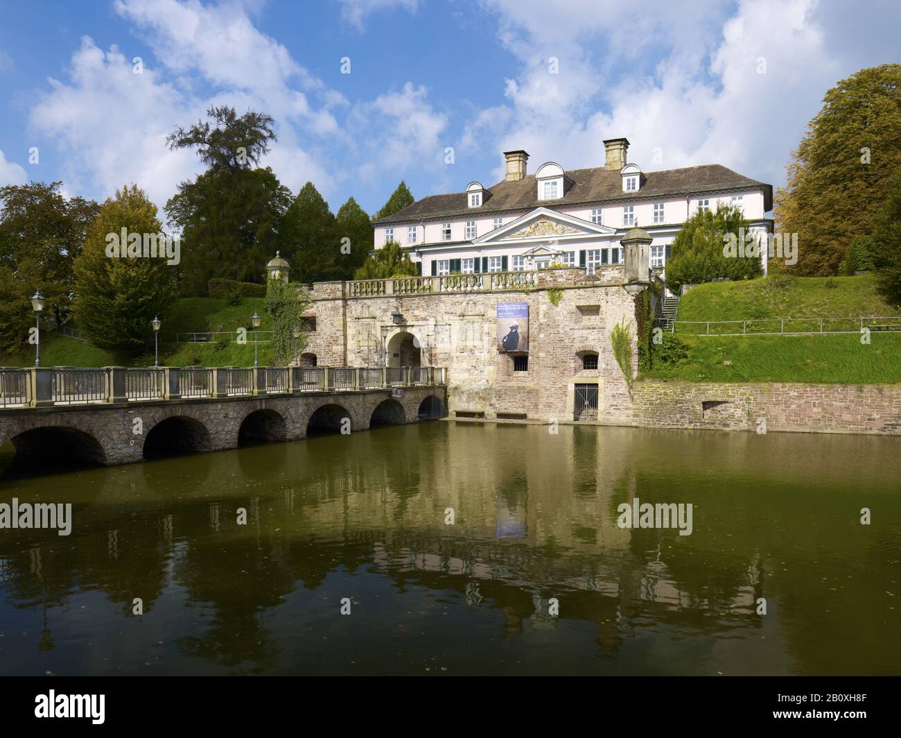 Château avec forteresse à Bad Pyrmont, Weserbergland, Basse-Saxe, Allemagne, Banque D'Images