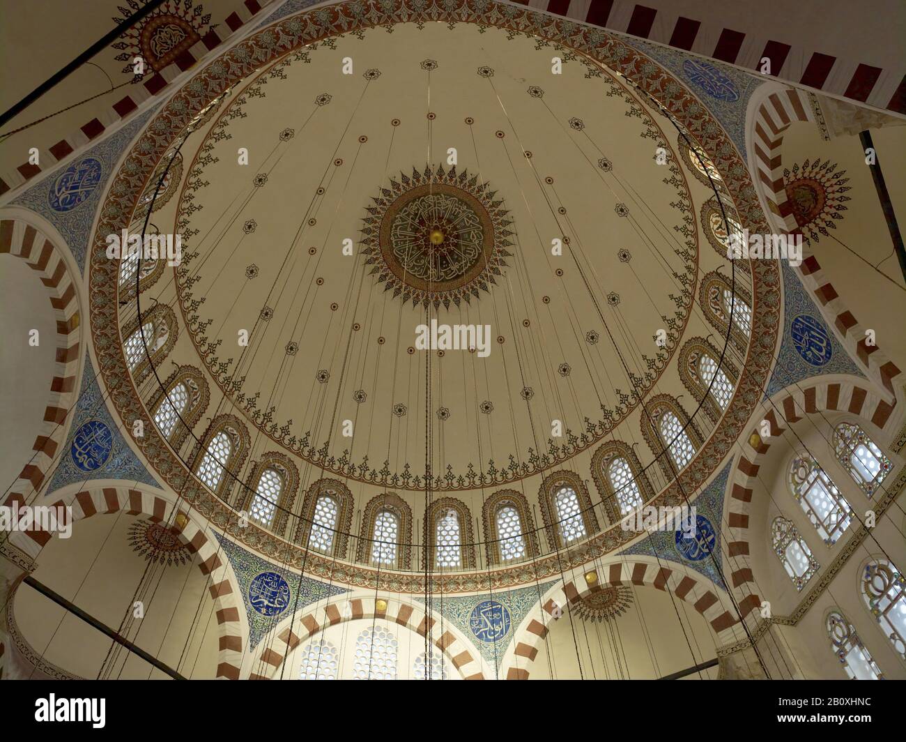 Dôme de la Mosquée Rüstem Pasha, vue intérieure, Istanbul, Turquie, Banque D'Images