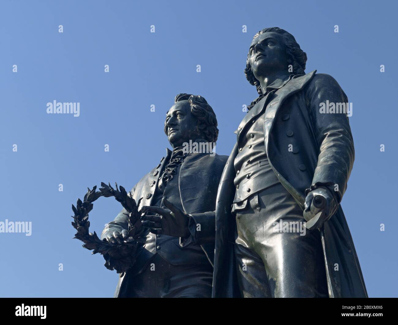 Monument Goethe-Schiller devant le Théâtre national de Weimar, Theaterplatz, Thuringe, Banque D'Images