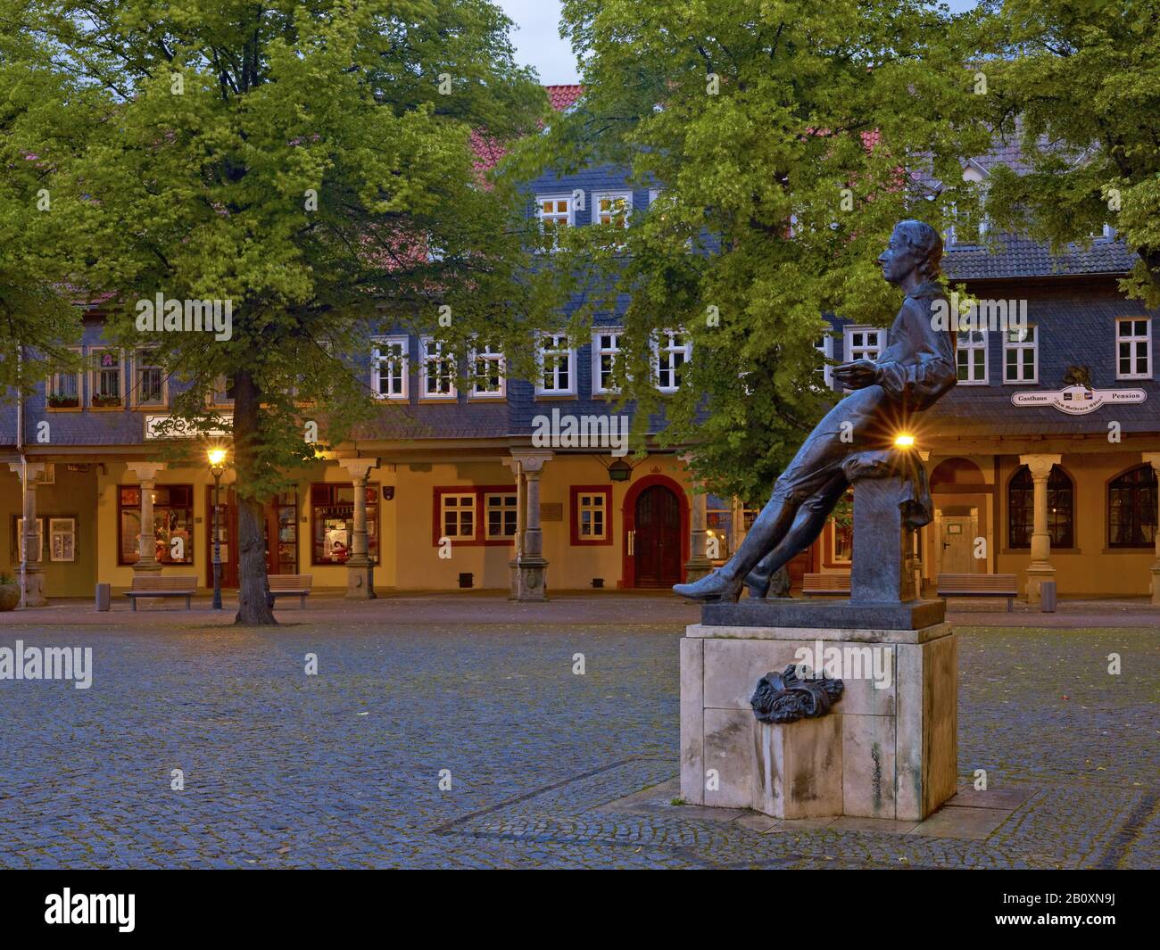 Statue du jeune ruisseau sur le marché à Arnstadt, Thuringe, Allemagne, Banque D'Images