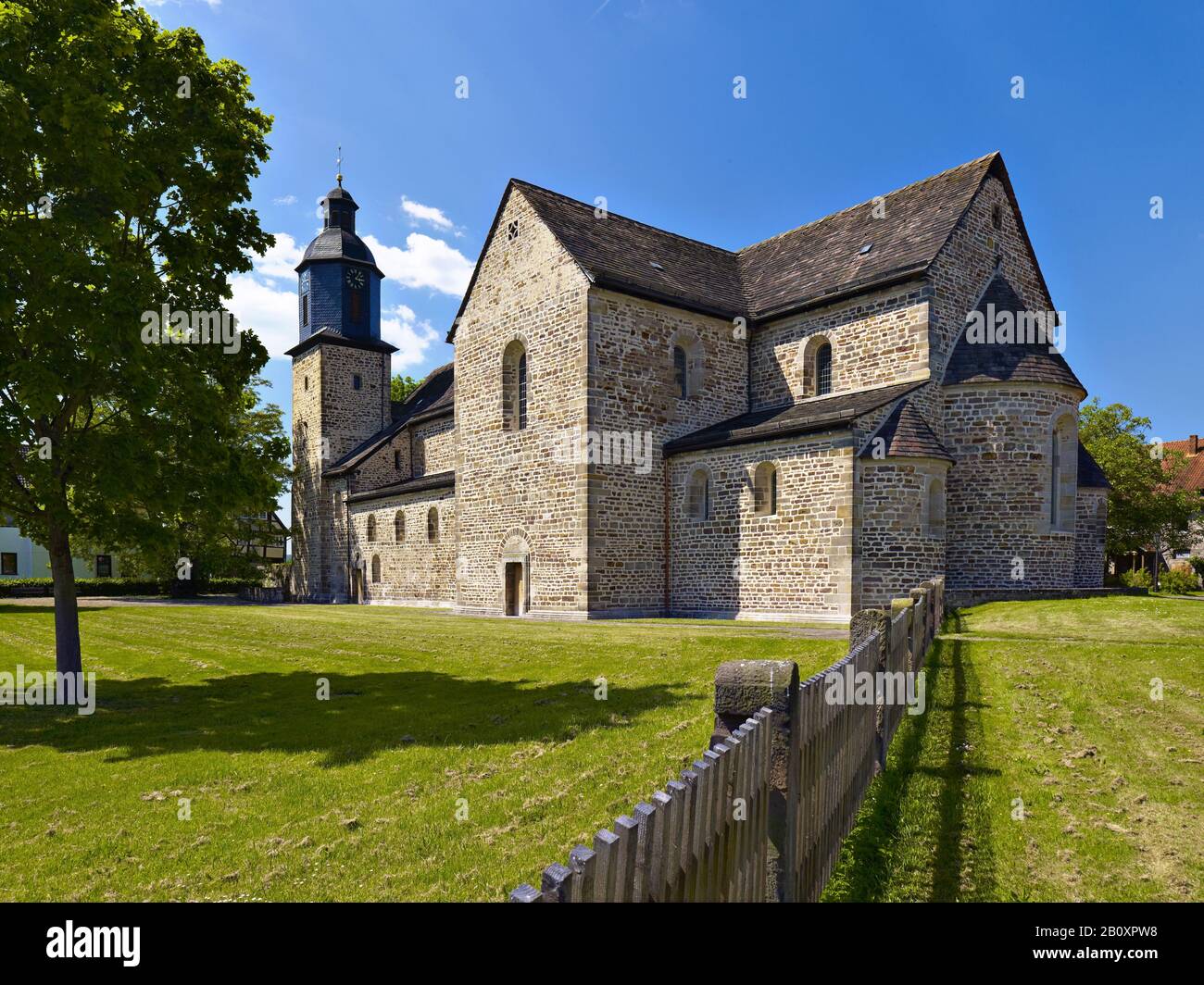 Église du monastère roman, Bodenfelde, district de Northeim, Basse-Saxe, Allemagne, Banque D'Images