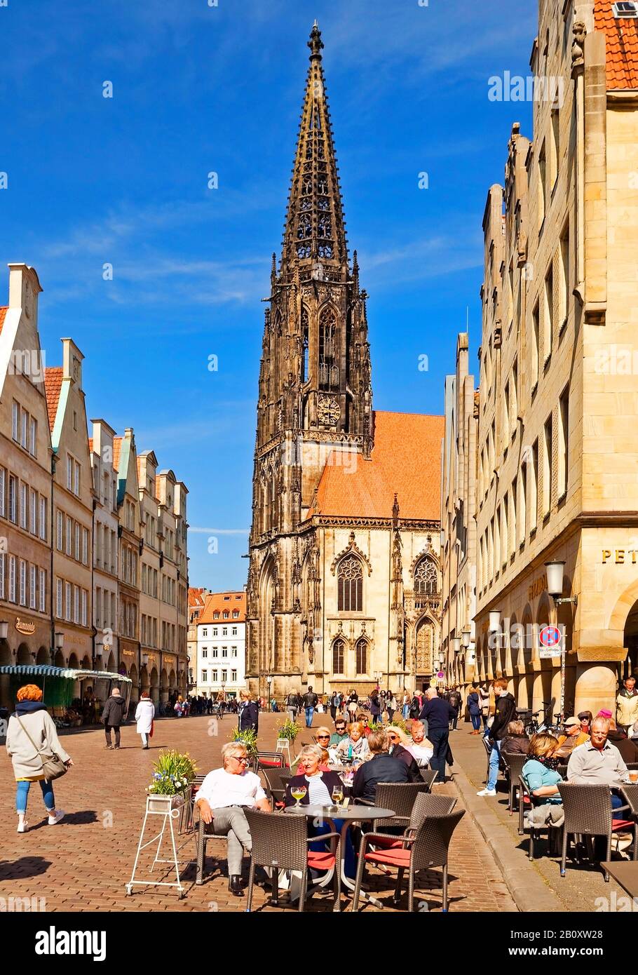 Prinzipalmarkt, marché historique principal et Église Saint-Lambert, Allemagne, Rhénanie-du-Nord-Westphalie, Muensterland, Munster Banque D'Images