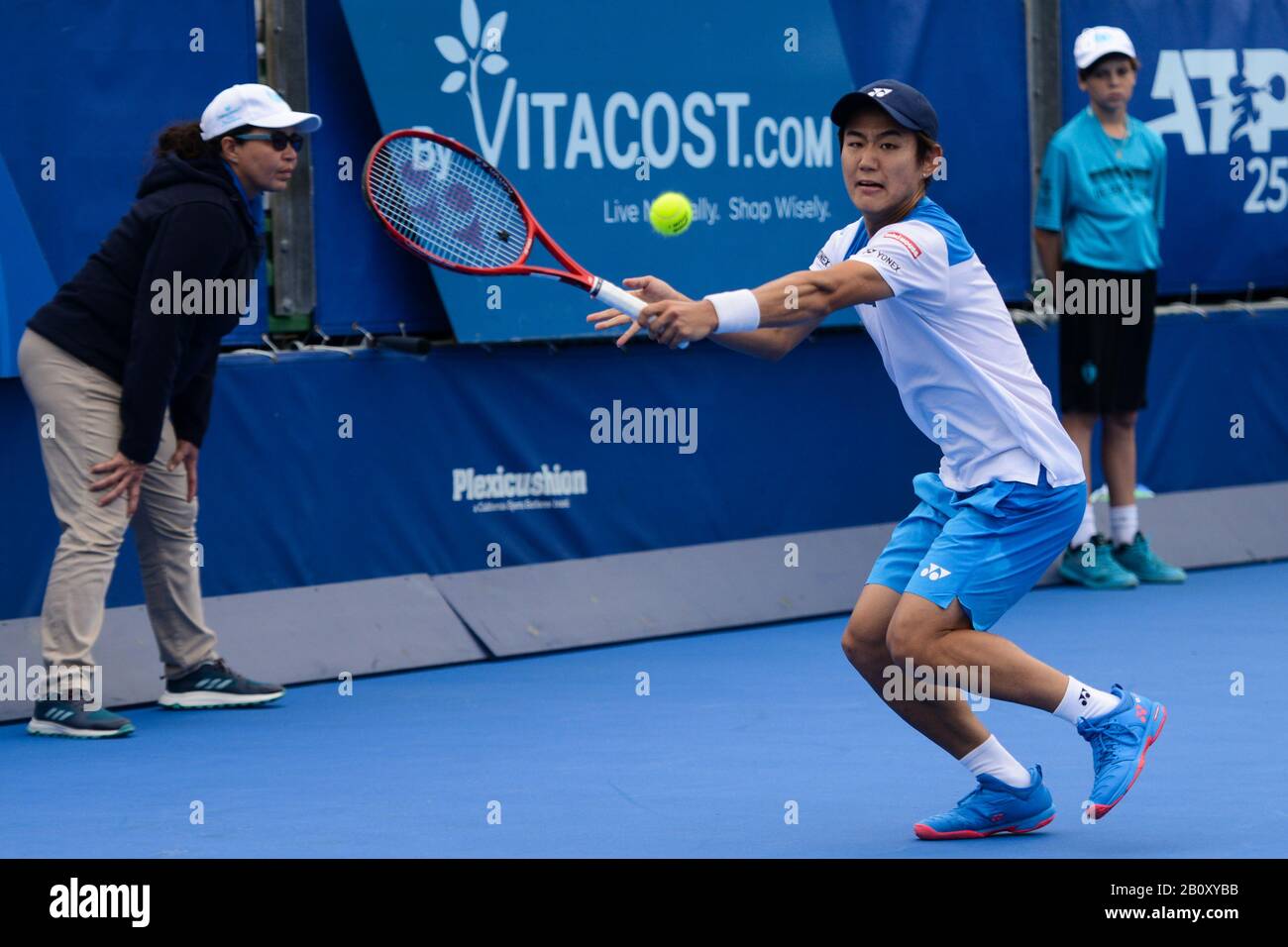 Delray Beach, Floride, États-Unis. 21 février 2020. Yoshihito Nishioka du  Japon dans son match de quart final v. B. Nakashima dans le tournoi de  tennis ouvert de Delray Beach à Delray Beach,