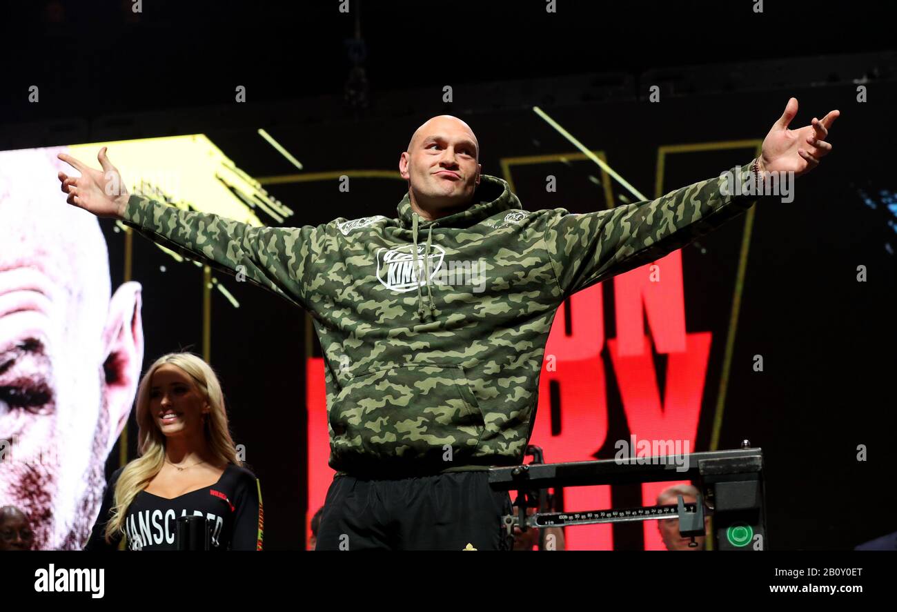 Tyson Fury pendant le pesage à la MGM Grand Garden Arena, Las Vegas. Banque D'Images