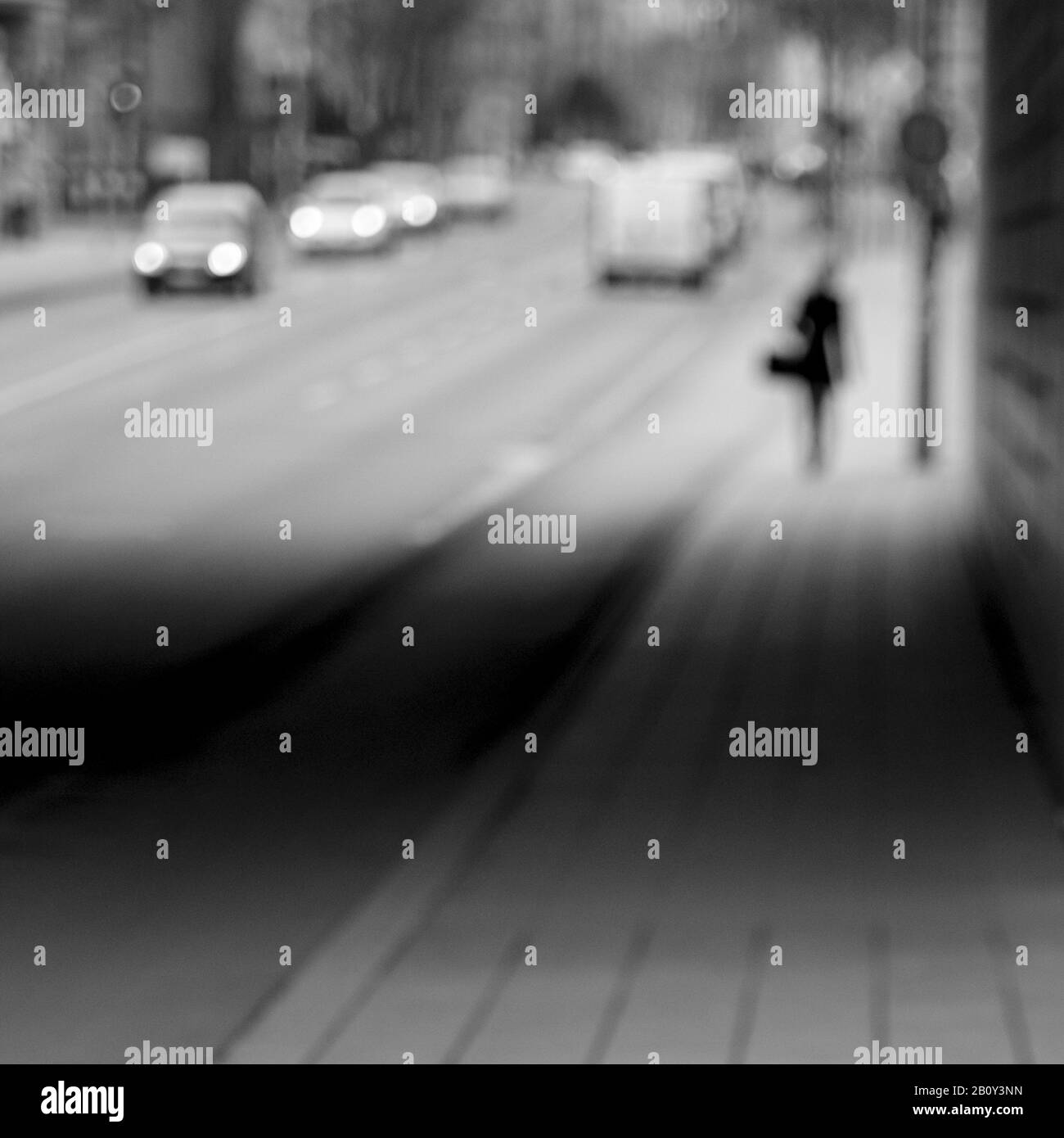 Courir une femme sur un sentier, Banque D'Images