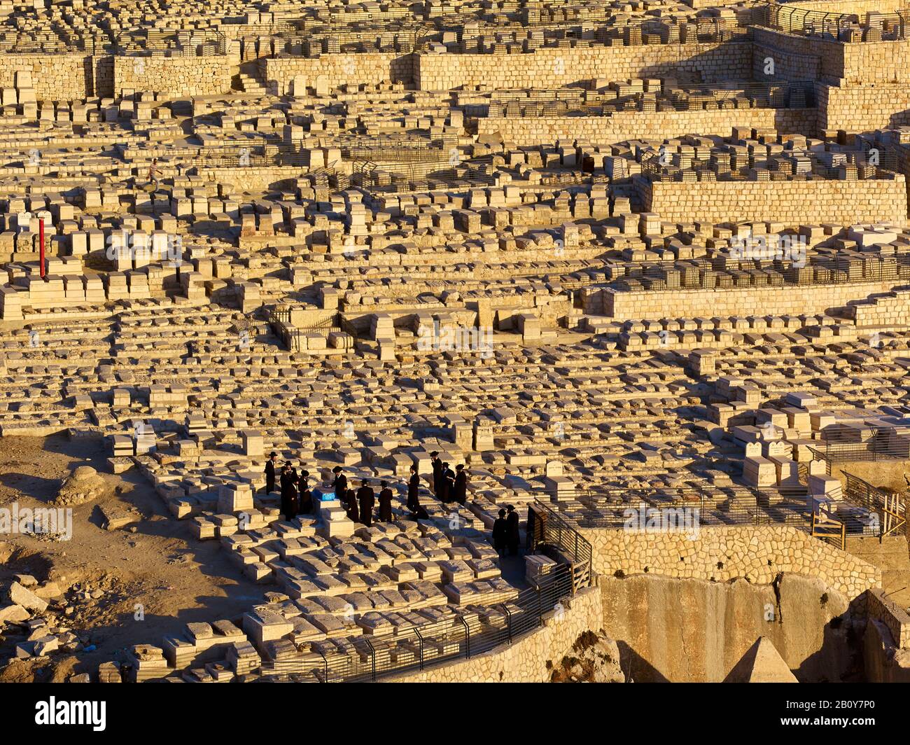 Enterrement au cimetière juif de Jérusalem, Israël, Banque D'Images