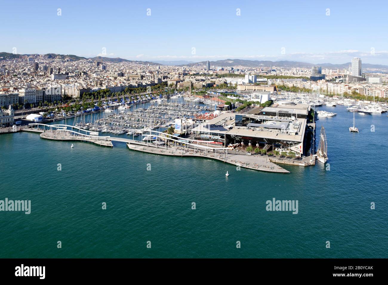 Vue aérienne, Rambla de Mar, Port Vell, port, Barcelone, Espagne, Banque D'Images