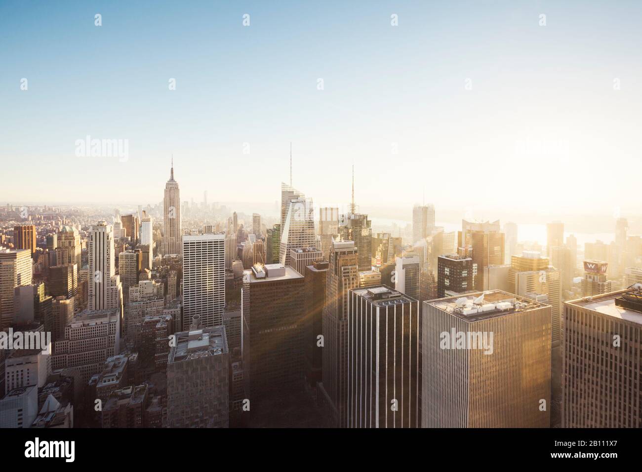 Manhattan skyline at sunset, New York, USA Banque D'Images