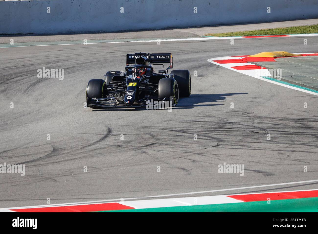 Esteban Ocon conduisant pour Renault à la première épreuve d'hiver au circuit de Montmelo, Barcelone, Espagne, le 21.2.20 Banque D'Images