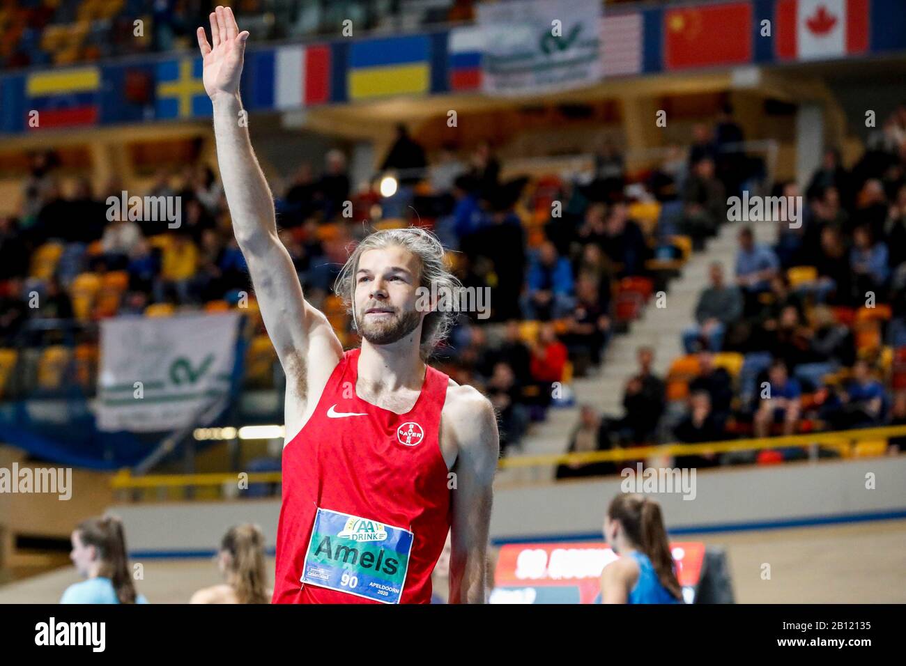 Apeldoorn, Pays-Bas. 22 février 2020. Omnisport Apeldoorn, Saut En Hauteur, Saison 2019/2020. Douwe Amels célèbre la victoire lors du NK Atletiek 2020 crédit intérieur: Pro Shots/Alay Live News Banque D'Images