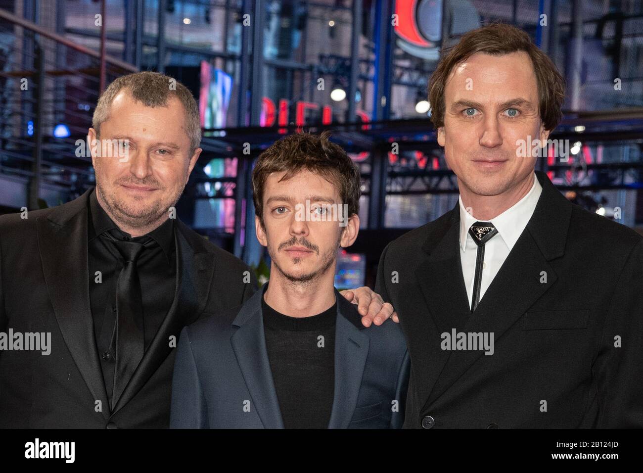 Berlin, Allemagne. 22 février 2020. 70ème Berlinale, tapis rouge, Gala spécial Berlinale, « leçons persanes » : réalisateur Vadim Perelman (l-r), acteur Nahuel Perez Biscayart et acteur Lars Eidinger. Le Festival International du Film a lieu du 20.02 au 01.03.2020. Crédit: Gerald Matzka/Dpa-Zentralbild/Dpa/Alay Live News Banque D'Images