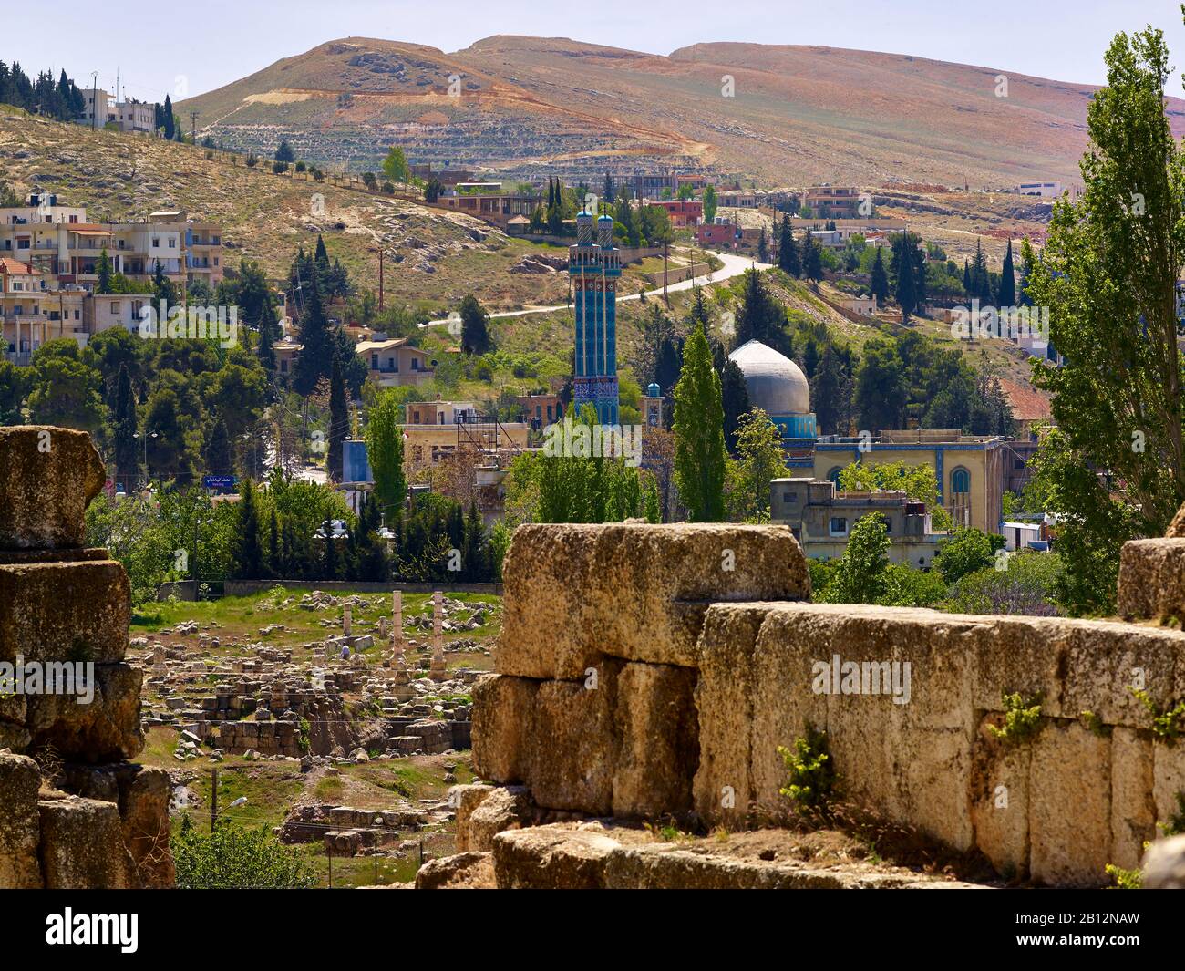Vue du temple Jupiter à la Mosquée bleue de Baalbek, Liban, Moyen-Orient Banque D'Images