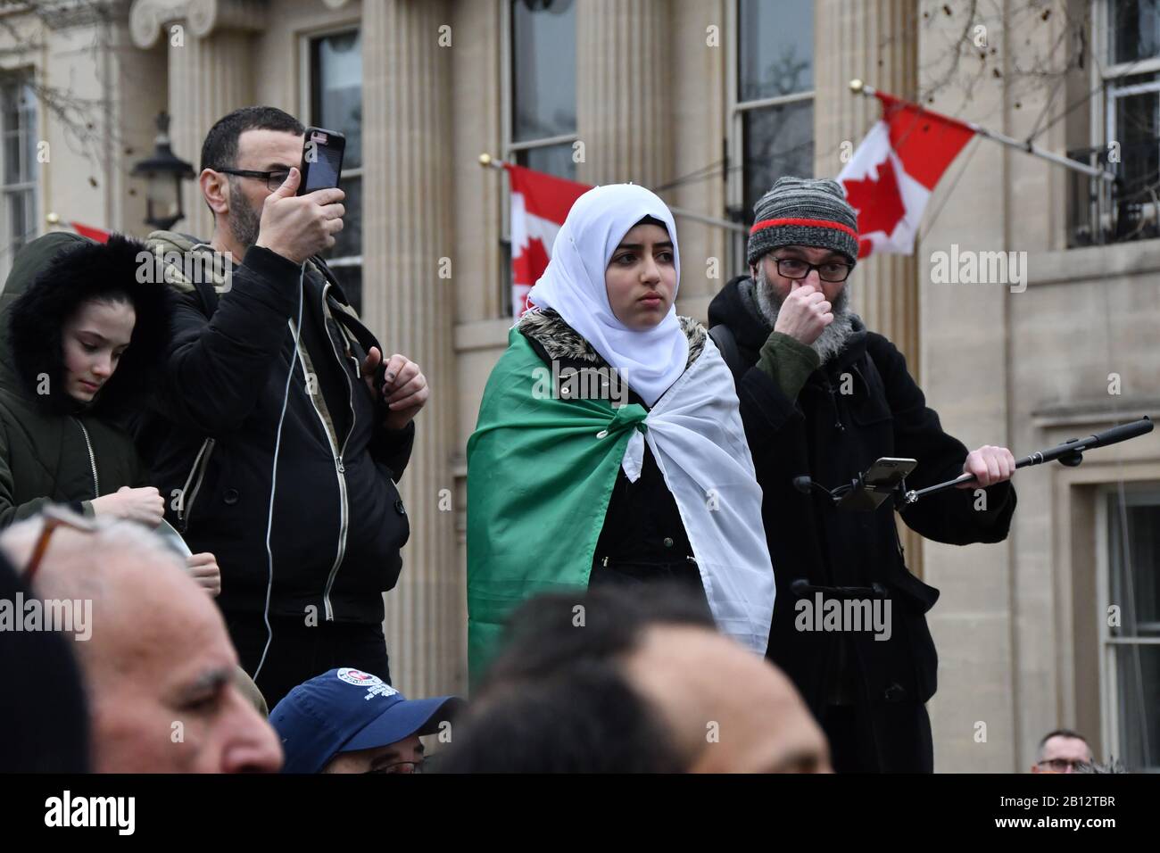 Londres, Royaume-Uni. 22 février 2020. Hirak (mouvement) un an plus loin, le mouvement de protestation algérien, les manifestants exigent un changement assez de colonialisme tout au long de l'histoire, Un an de protestation pacifique continue à Londres, au Royaume-Uni. Crédit: Capital Photo/Alay Live News Banque D'Images
