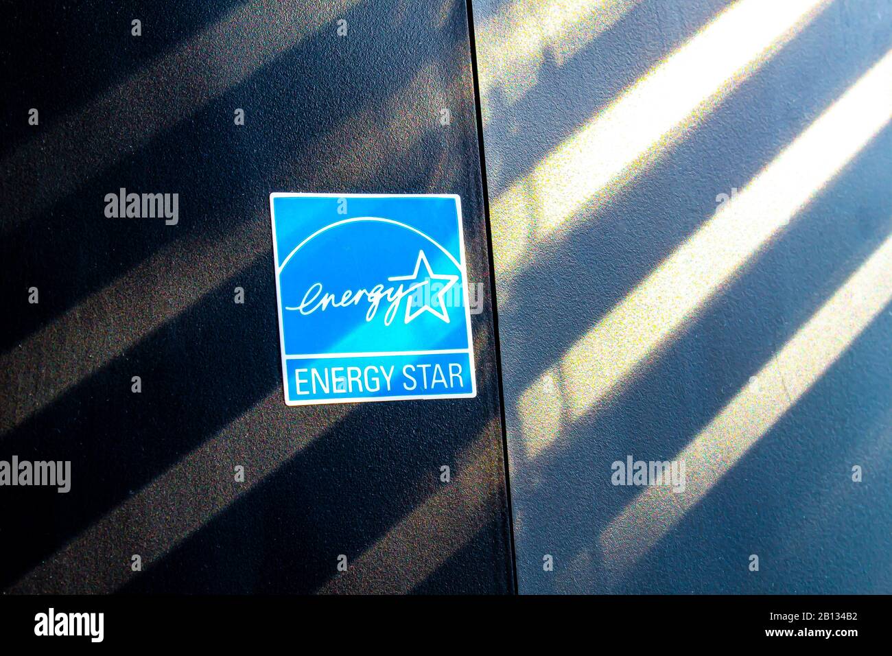 Calgary Alberta, Canada. 22 Févr. 2020. Un timbre Energy Star sur un purificateur d'air. Illustration Banque D'Images
