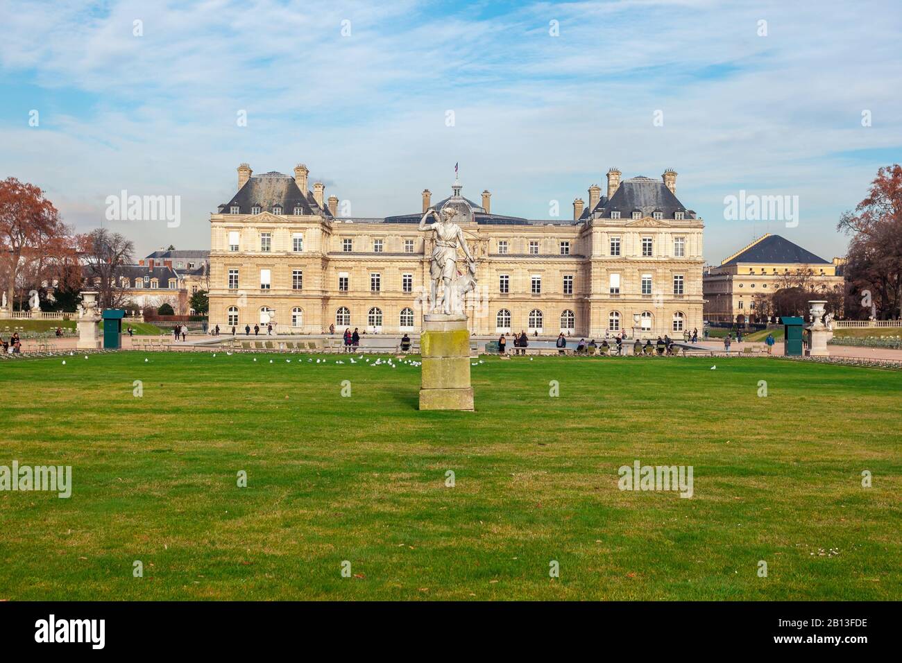 Paris, France - 18 Janvier 2019 : Palais Du Luxembourg Dans Les Jardins Du Luxembourg Banque D'Images