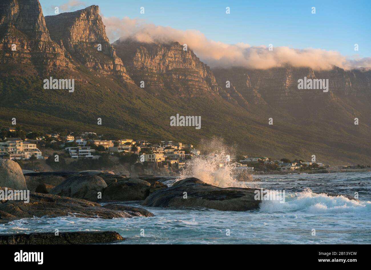 Douze Apôtres, Camps Bay, Le Cap, Afrique Du Sud Banque D'Images