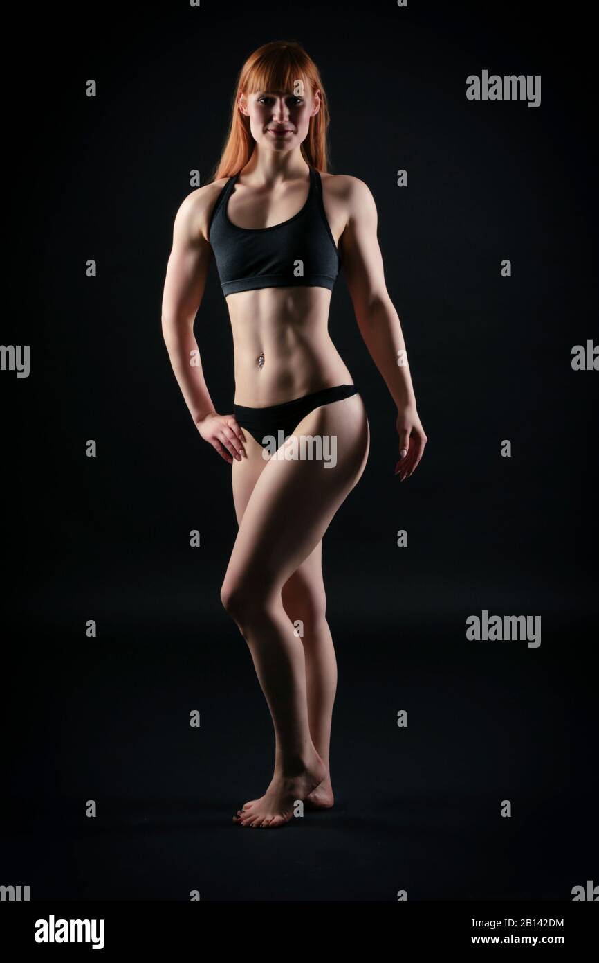 Jeune femme bien formée Banque D'Images