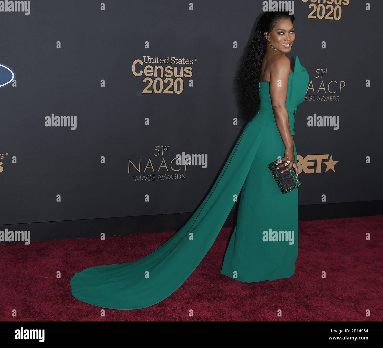 Angela Bassett arrive au 51ème Prix d'image NAACP organisé à l'Auditorium civique de Pasadena à Pasadena, CA le samedi 22 février 2020. (Photo De Athanlee B. Mirador/Sipa États-Unis) Banque D'Images