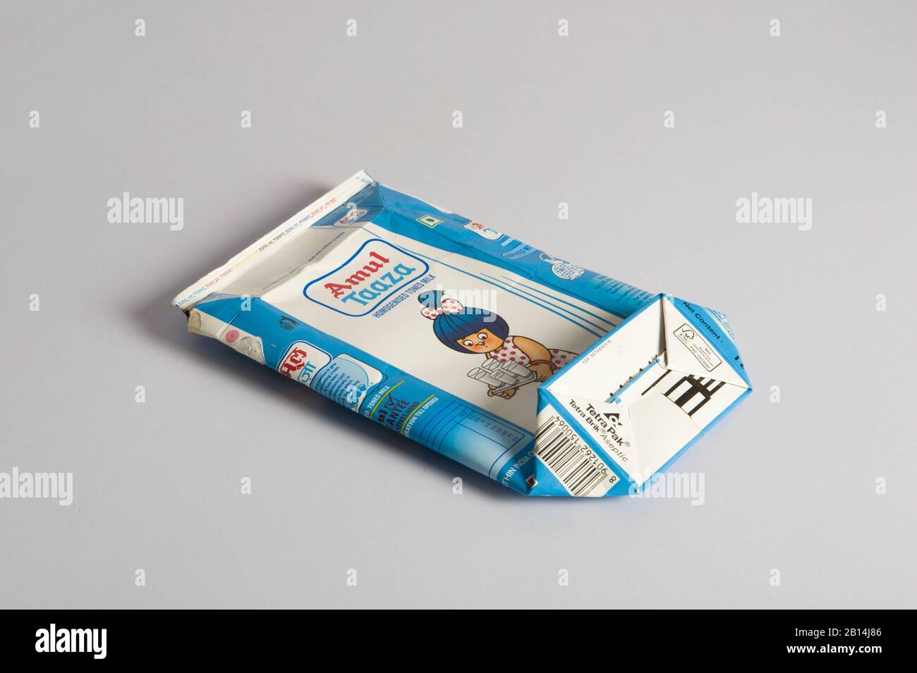 Tamil NADU, INDE - 15 février 2018 : carton Tetrapack pour le lait Banque D'Images