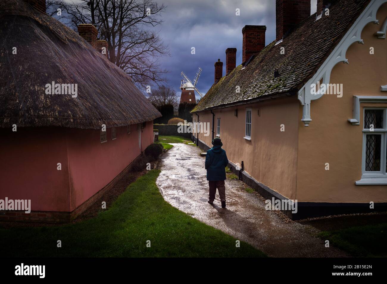 Thaxted Essex Royaume-Uni Alms Houses et John Webb's Windmill après la tempête. 23 Février 2020 Banque D'Images