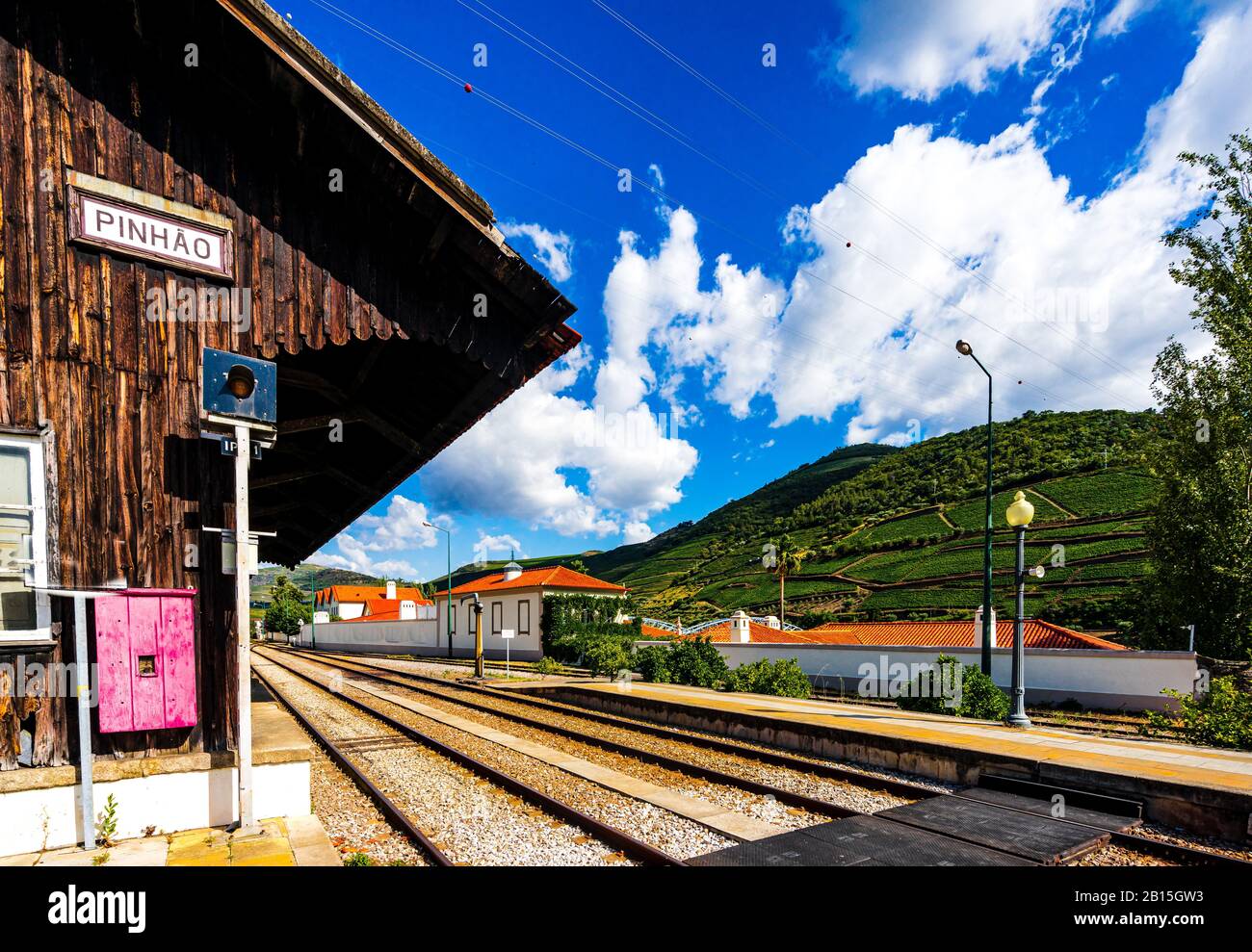 Vue sur la gare de Pinhao dans la vallée du douro, au Portugal Banque D'Images