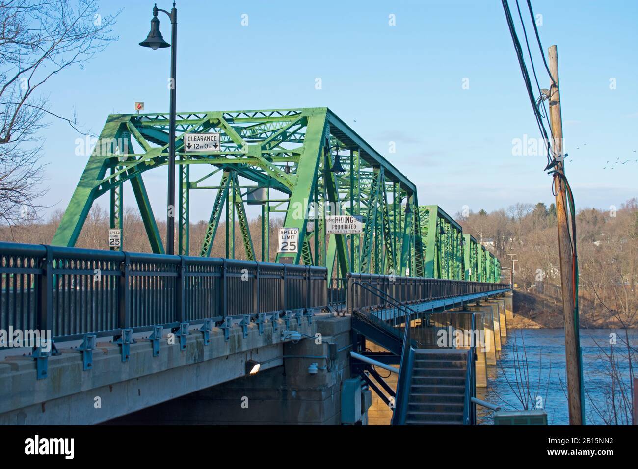 Pont de truss enjambant la rivière Delaware et reliant les États du New Jersey et de la Pennsylvanie à la ville de Stockton, New Jersey, États-Unis. -00 Banque D'Images