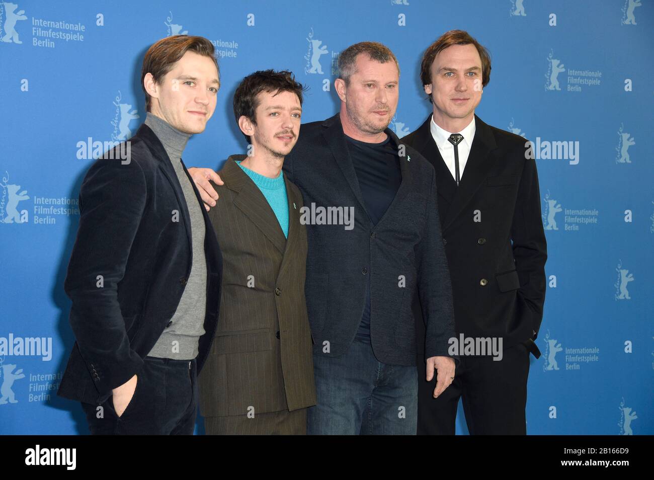 Berlin, Allemagne. 22 février 2020. Jonas Nay, Nahuel Perez Biscayart, Vadim Perelman et Lars Eidinger lors du photocrate « Persian Lessons » au 70ème Festival International du Film de Berlin/Berlinale 2020 à l'Hôtel Grand Hyatt le 22 février 2020 à Berlin, Allemagne. | utilisation dans le monde crédit: DPA/Alay Live News Banque D'Images
