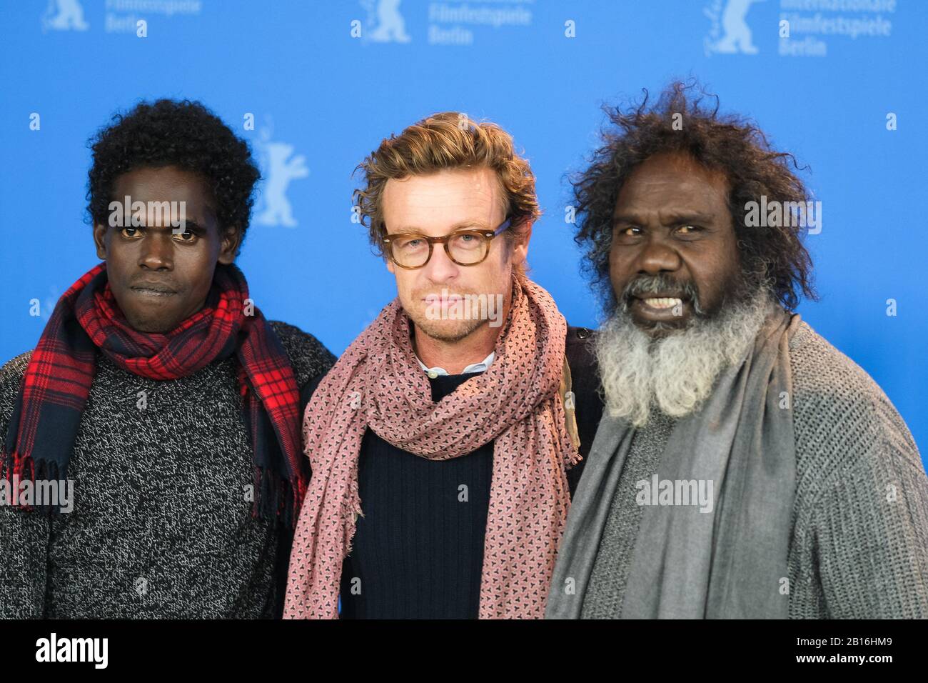 Grand Hyatt Hotel, Potsdamer Platz, Berlin, Allemagne. 23 février 2020. Jacob Junior Nayinggul, Simon Baker, Witiyana Marika pose à LA HAUTE TERRE Photocall. Photo Par Crédit : Julie Edwards/Alay Live News Banque D'Images