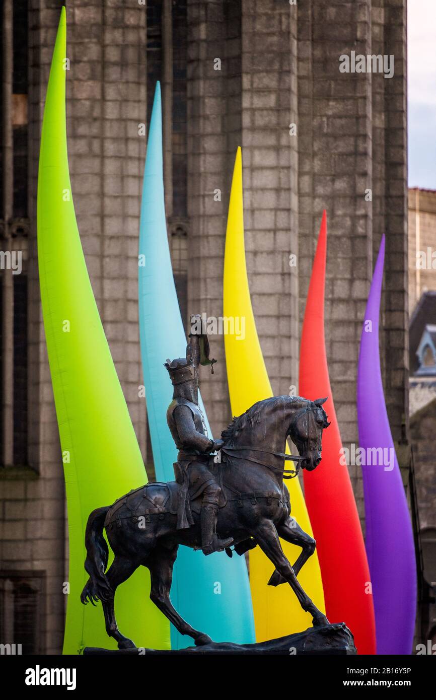 Photographié « créatures des profondeurs » en dehors des SPECTRES du Marischal College, le Festival of Light d'Écosse, revient à Aberdeen pour le f Banque D'Images