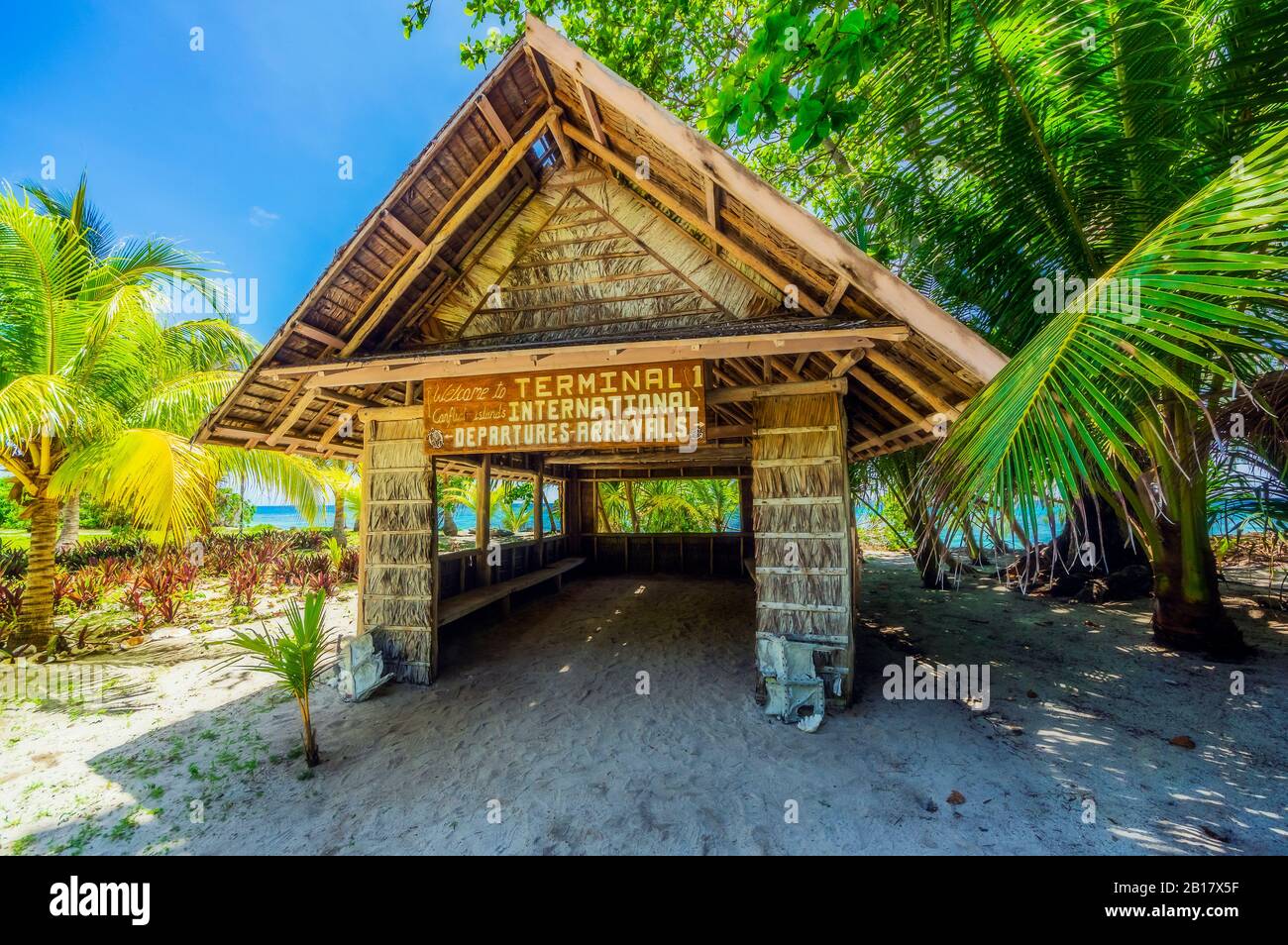 Papouasie-Nouvelle-Guinée, province de Milne Bay, couvert de plage en été Banque D'Images