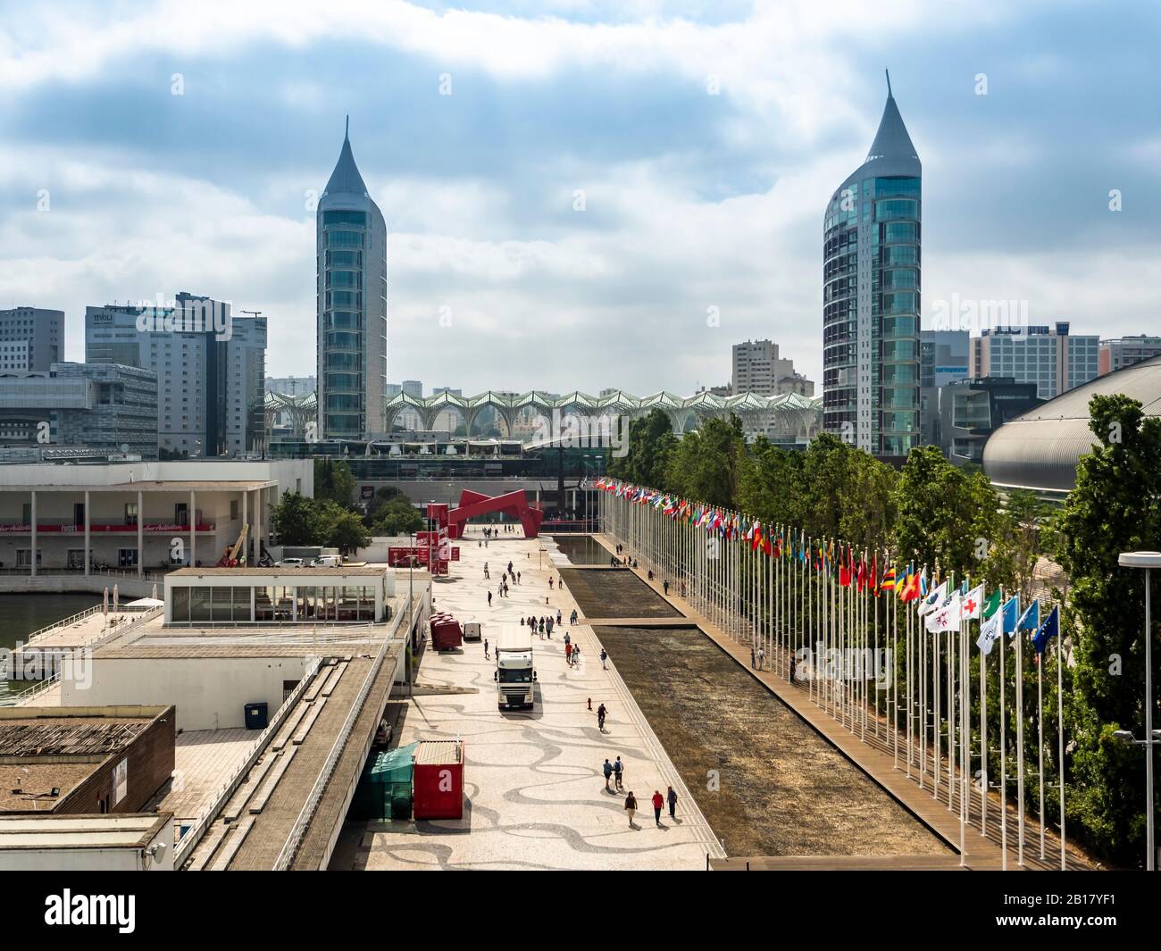 Portugal, Lissabon, Einkaufszentrum Centro Vasco Da Gama Am Bahnhof Oriente Mit Altice Arena Banque D'Images